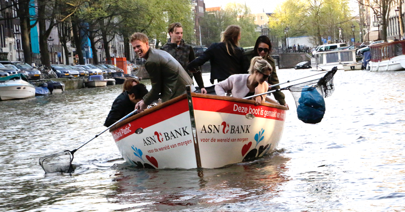 Kort & goed April 2017: plastic whale